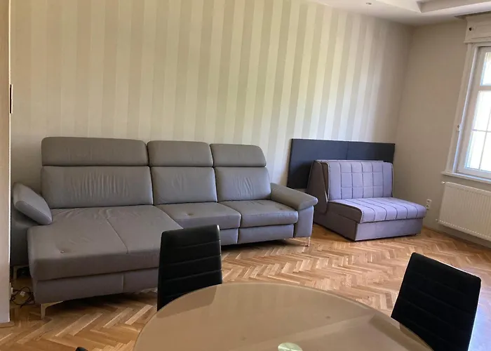 Castel View Apartment